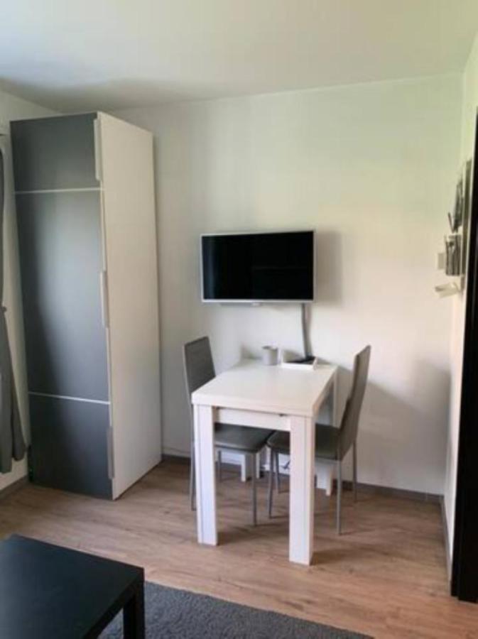 Lovely 1-Bedroom Vacation Studio Apartment With Pool And Sauna Laax Ngoại thất bức ảnh